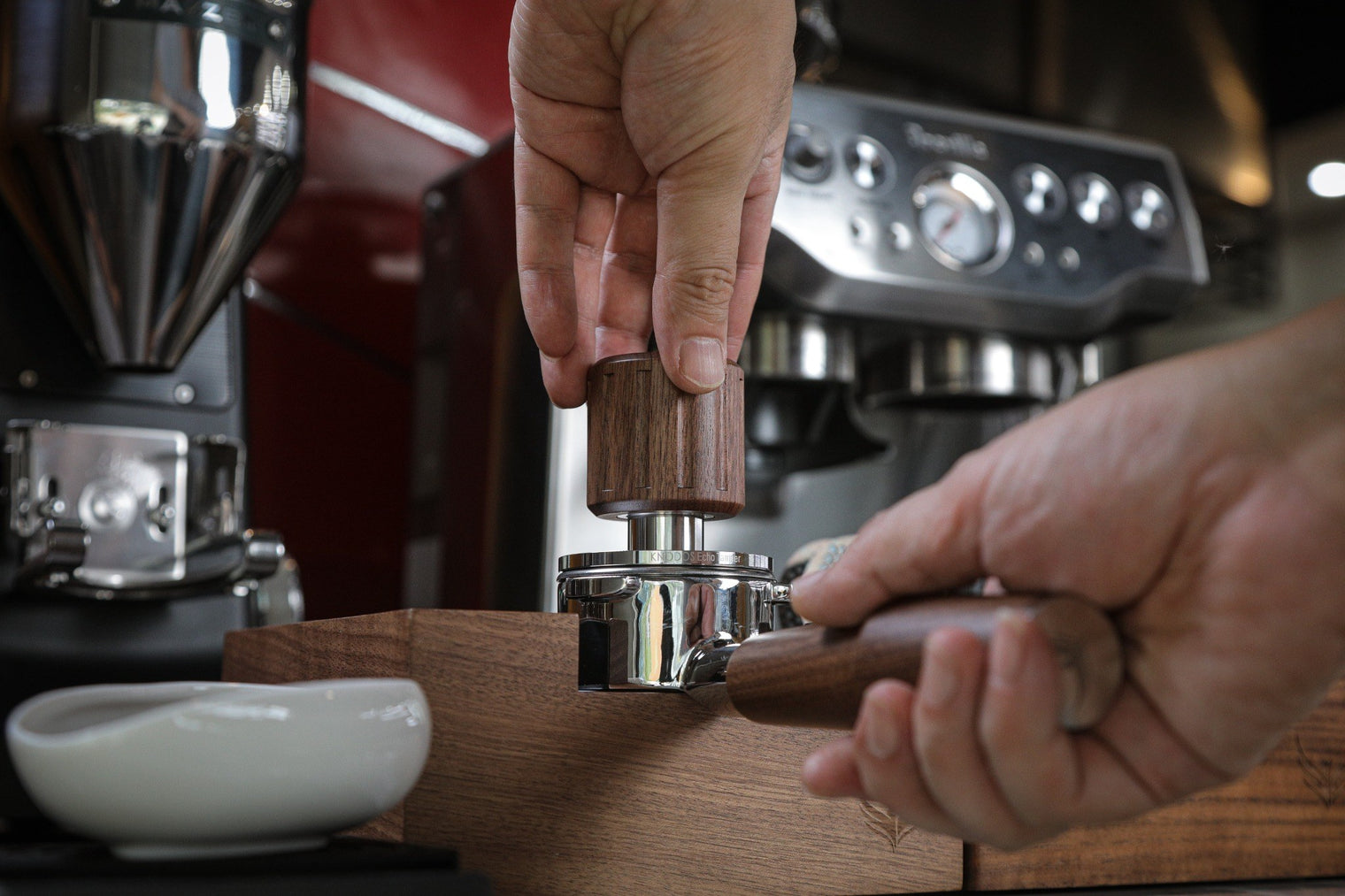 KNODOS - Echo Palm Tamper