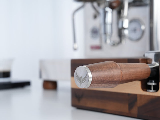 KNODOS Bottomless Portafilter | Rosewood / Walnut