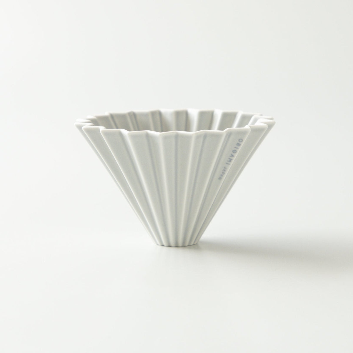 ORIGAMI Ceramic Dripper – M Matte Grey