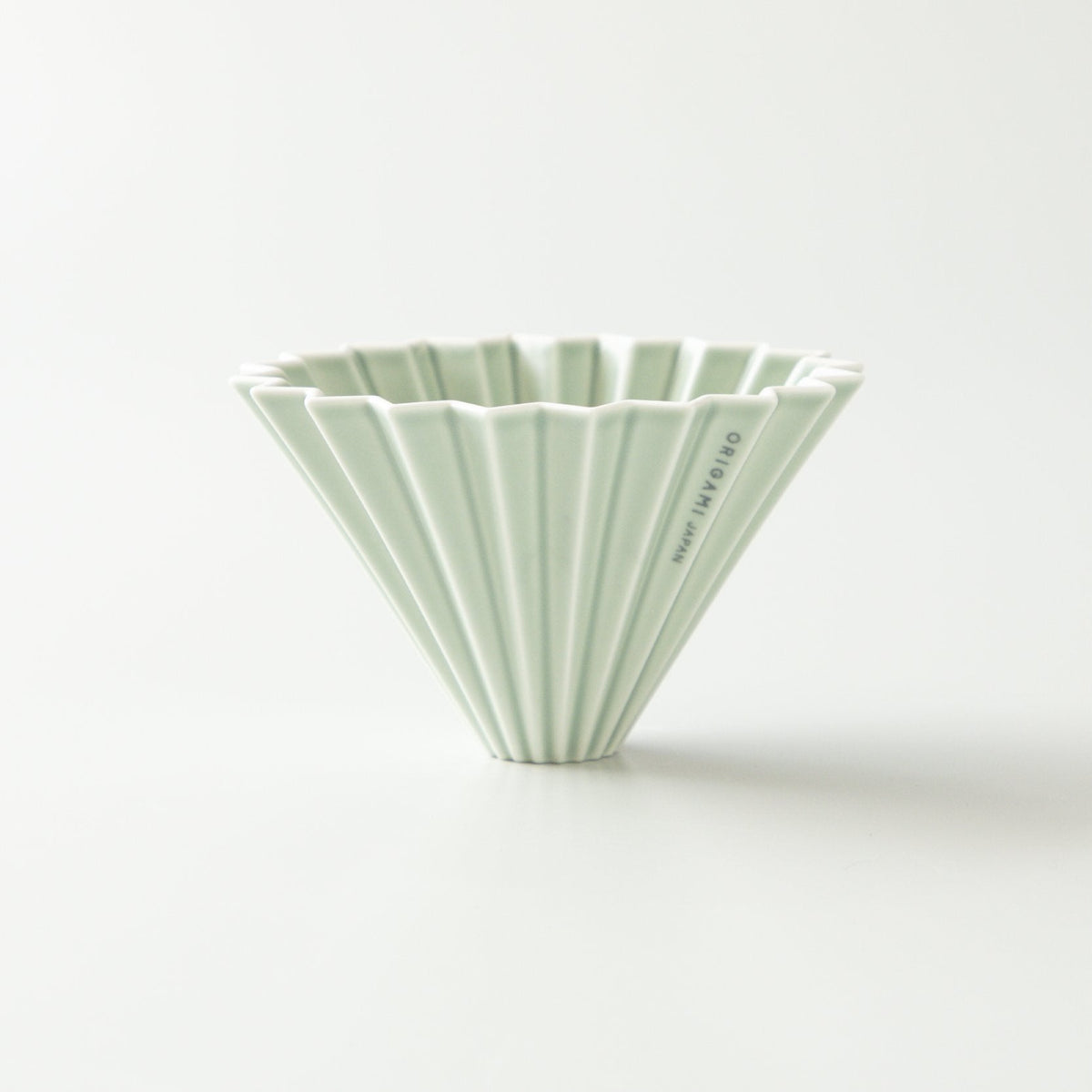 ORIGAMI Ceramic Dripper – M Matte Green