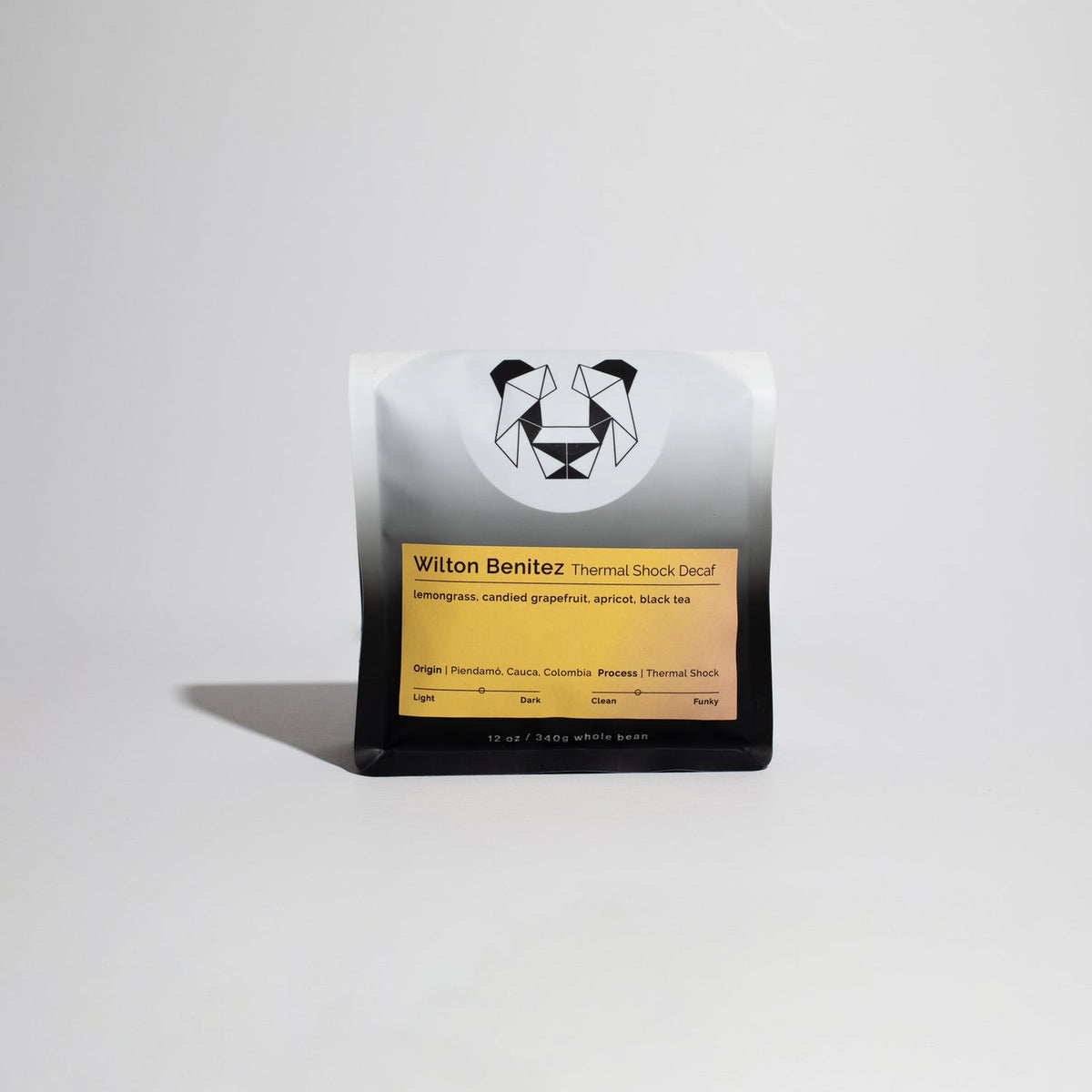 Black & White - Thermal Shock Decaf - Wilton Benitez